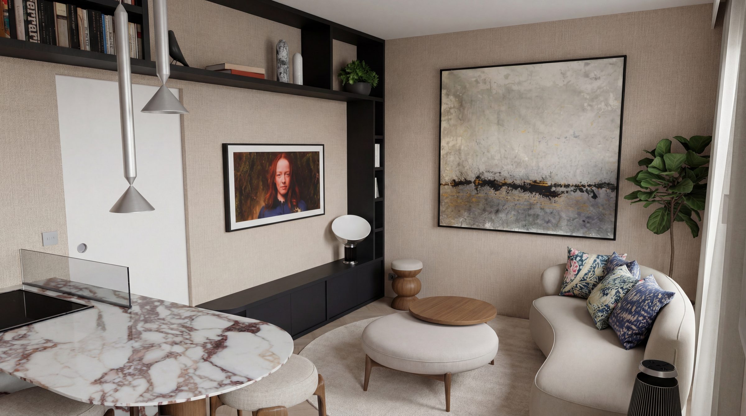 Séjour lumineux de l'appartement R19 à Paris, canapé courbe et grand tableau